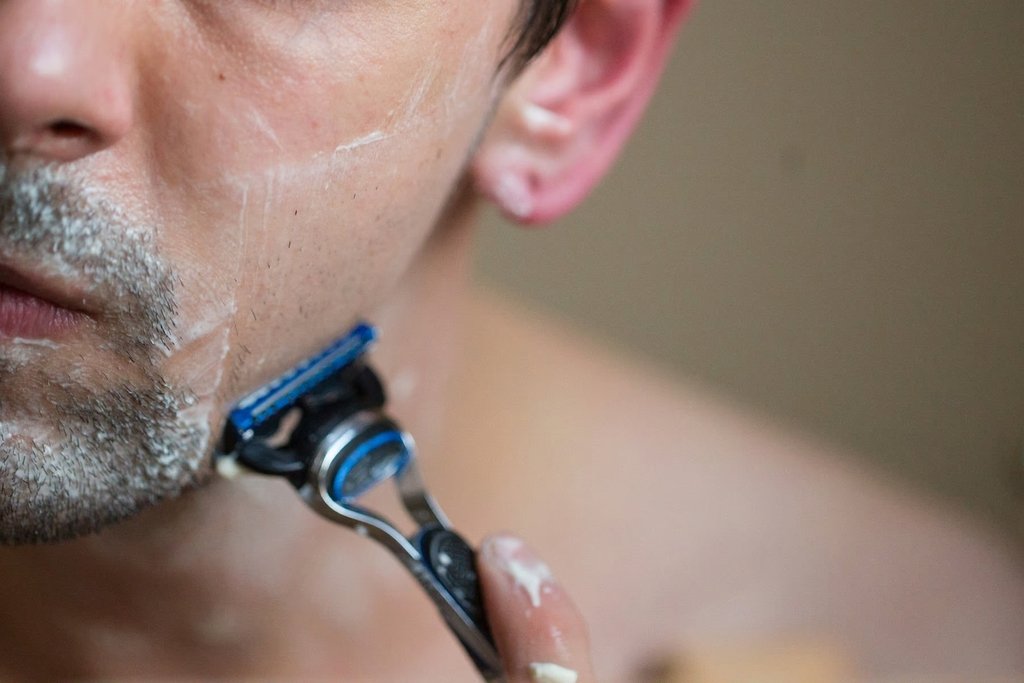 Men's Grooming Guide: Lush Products for the Modern Saudi Gentleman