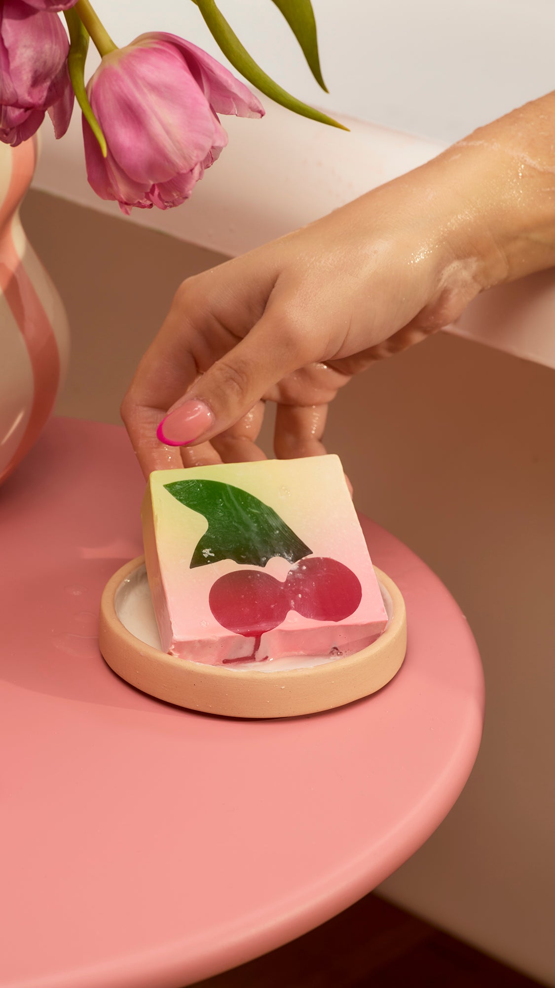 شيري أون توب صابون