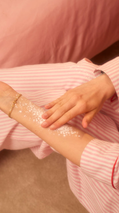 دَست ذا تو أوف أس بودرة الجسم