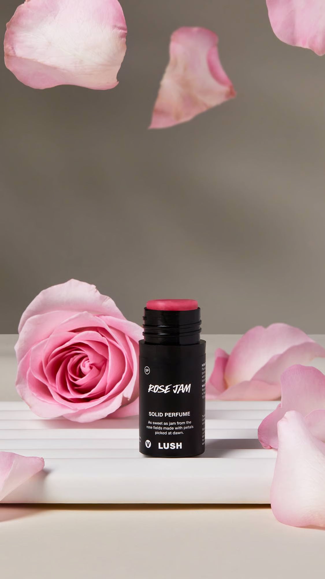 روز جام عطر صلب