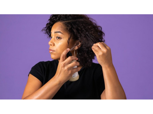 Revitalize Your Hair: Natural Solutions and Lush Products for Dry and Damaged Locks